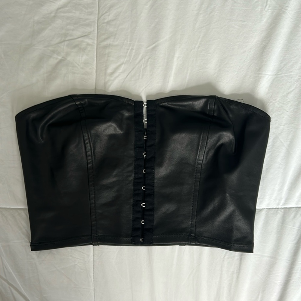 Black Cropped Tube Top